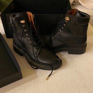 lorimer bootie coach